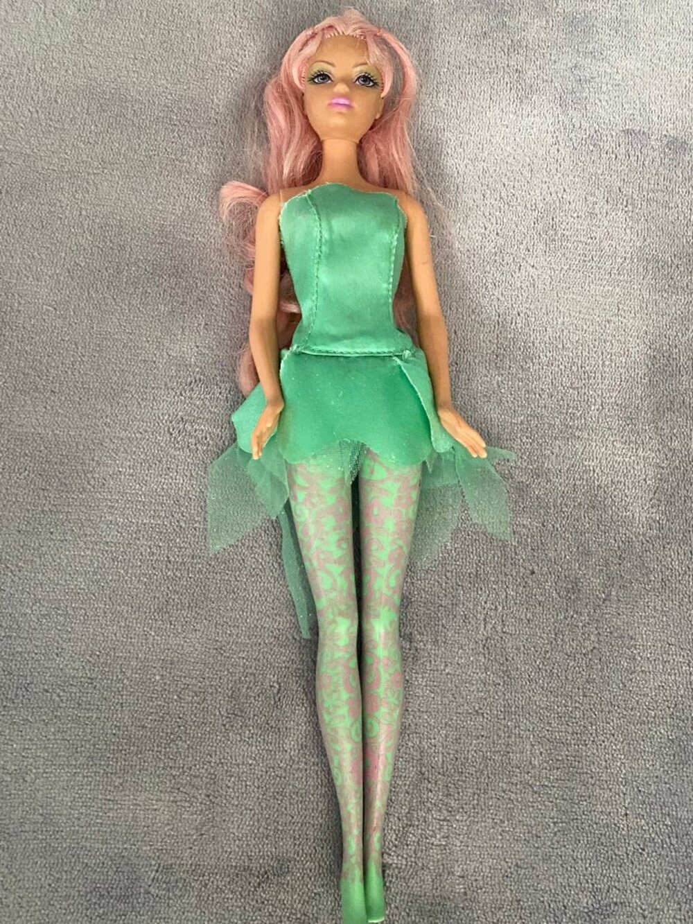 Barbie Fairytopia Dahlia Pink Green Fairy Doll